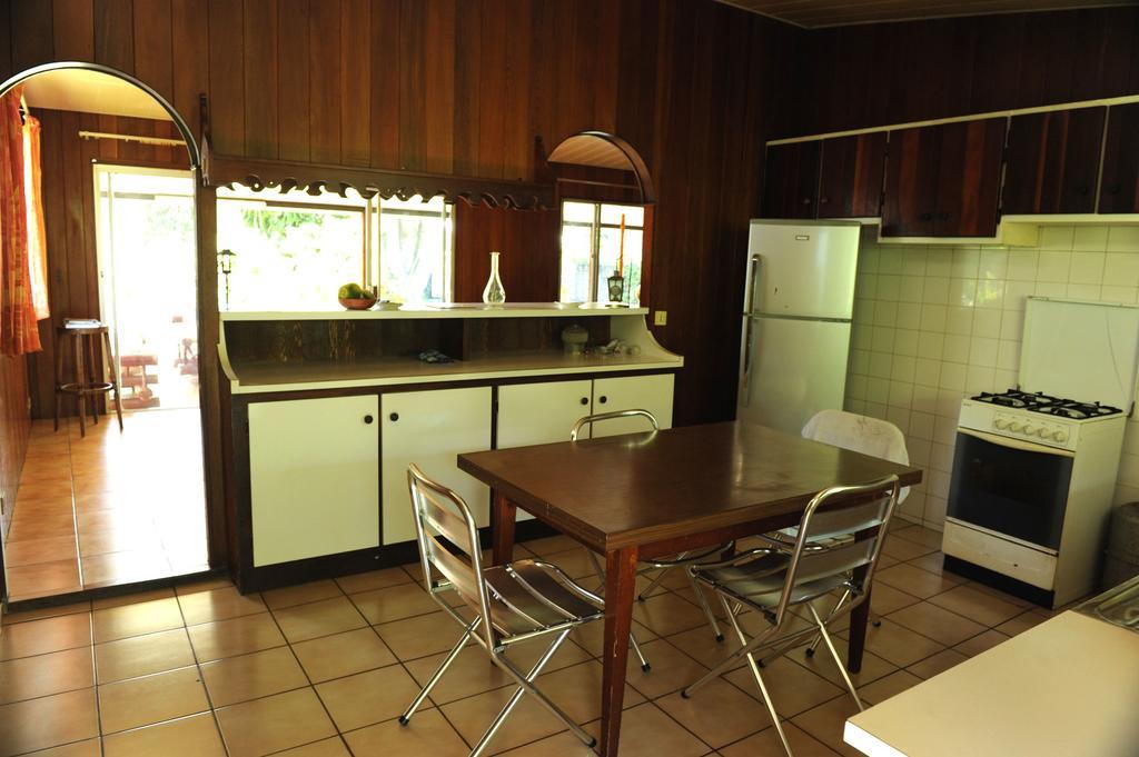 Pension Te Miti - Plage-Beach 200M - Mahana Parc & Vaiava Beach Pk18 - B&B Chambres Ou Dortoir Пунаауйя Экстерьер фото